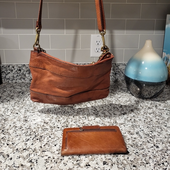 Fossil Purse and Wallet - Picture 2 of 8